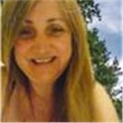 I'm an Italian/Brazilian lady, who'd like to experience a new carrier teatching my mother language, which is Portuguese. Thank you