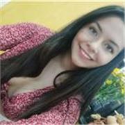 Comunicadora social y periodista, con experiencia como profesora de español, dedicada y amable