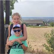 Absolwentka Matematyki Stosowanej na Politechnice Łódzkiej, od lat prowadząca korepetycje dla uczniów szkół podstawowych