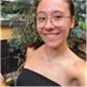Estudiante responsable que imparte clases de inglés, lengua, latín y griego