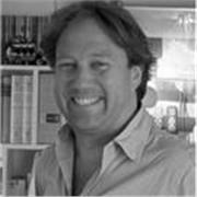 Détenteur d'une agrégation de Philosophie (Paris, 2004) et éditeur indépendant de Sciences-Humaines