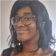 Private English tutor as a foreign language for primary school children, offering engaging online lessons from London.