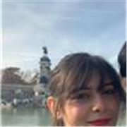 Hola, me llamo Alba y actualmente estoy estudiando el primer curso del grado en Biología. Ofrezco clases online y presencial.
