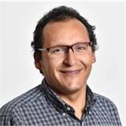Docente universitario online in Perù, insegno diritti umani. Gestisco strumenti virtuali.