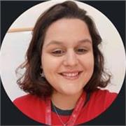 Professora de inglês particular com experiência em aulas online e presencial