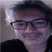 Profesor de artes y he enseñado en primaria materias, tales como, español y sociales. Soy un docente que piensa que los estudiantes son los protagonistas en el salón de clases