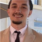 Tuteur pour l'aide aux devoirs aux élèves niveau primaire et collège