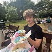 I give private online lessons to students studying IGCSE (or equivalent) and A level / IB (or equivalent) level chemistry.