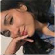 Profesora de clases en línea para jóvenes