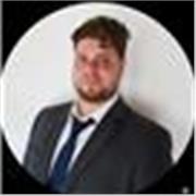 Profesor de informática imparte clases online