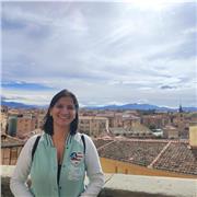 Profesora de apoyo es colar en el área de programación