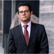 Business English para profesionales | Enfoque corporativo y legal