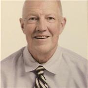 Profesor de inglés conversacional y empresarial (licenciatura en Yale University / doble maestría en Boston University)