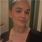 profesora de español imparte clases de español para todas las edades