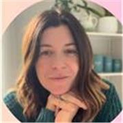 Offro lezioni private di inglese a bambini e adulti. Sono bilingue e ho vissuto 10 anni negli Stati Uniti. 