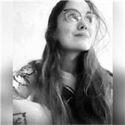 Profesora de matemática graduada en la Universidad Nacional de La Plata, Argentina