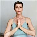 Insegnante certificata di yoga indiano e meditazione