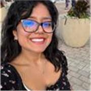 Doy clases mates o alguna asignatura de ciencias (biología, química…). Soy Biotecnología y actualmente estudio un máster en Neuro