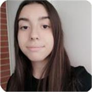 Graduada de Bachillerato de la Excelencia, con media de sobresaliente en Matemáticas