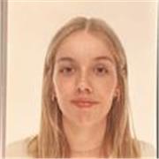 Profesora titulada en Ed. Infantil. Imparto clases a alumnos de Ed. primaria (todas las asignaturas) 
