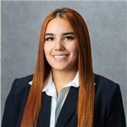 Profesional del derecho con amplios conocimientos en lectura crítica y comprensión lectora.