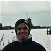 Ciao! Sono Andrea e sono uno studente di ingegneria. Se ti sei spaventato perché sono comparse le lettere in matematica, eccomi!