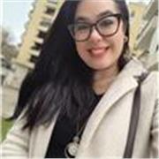Professora de língua portuguesa e inglesa oferta aulas online com interactividade, leveza, dinâmica e profissionalidade.
