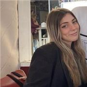 Profesora de primaria con experiencia en de prácticas en colegio