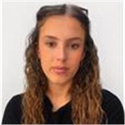 Chica joven y cercana con ganas de enseñar inglés para todo tipo de personas.