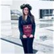 Offro lezioni privati a studenti di scuola elementare, media e superiori.