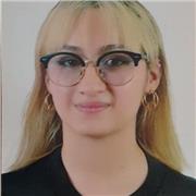 Profesora para niños para fomentar el aprendizaje en el ingles