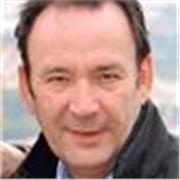 Profesor que imparte clases presenciales y online sobre la acreditacion de Asesor Financiero Personal, seguros vida y pre. social.