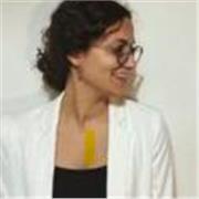 Profesora de catalán apta para dar clase a todo tipo de edades. 