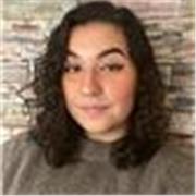 Estudiante de Historia a la que le gusta aprender y enseñar, el rango de edad sería entre los 6 y los 17 años.