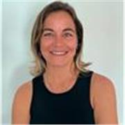 Profesora no titulada de ingles, con certificados y titulos extrangeros. Mucha experiencia en apoyo a adolecentes y mayores.