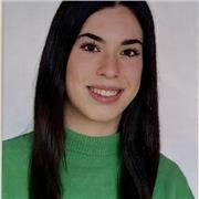Estudiante de cuarto de carrera de Estudios Ingleses, con experiencia previa en clases particulares de inglés y en academia.