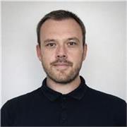 Experienced English teacher with 19+ years helping adults improve speaking, confidence, and real communication.