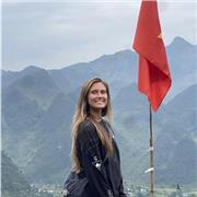 Krebsforscherin - Cancer Scientist
& Master-Absolventin in Biomedizin mit breitem Wissen bereit dich zu unterstützen