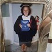 Laureata in pedagogia impartisce lezioni di tutte le materie umanistiche letterarie. Prezzi modici