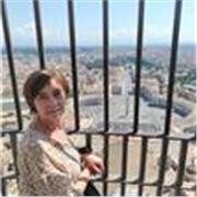 Licenciada en físicas. Profesora de ciencias más de 20 años en colegio concertado