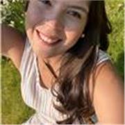 Profesora de inglés para niños desde 2 años en adelante, ubicada en Valencia España, con disponibilidad online.