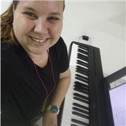 Profesor de teoría musical con más de 16 años de experiencia.