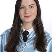 Profesora de inglés imparte clases particulares a niños de entre 6 y 12 años