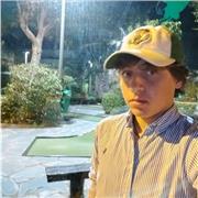 Joueur de tennis depuis un dixième d'année. J'ai de l'expérience dans les coaching