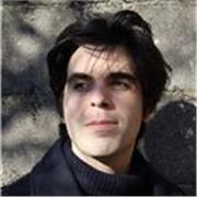 Soy doctor en arte contemporáneo y he trabajado tanto en la enseñanza como en el sector artístico durante los últimos diez años. Puedo impartir clases de arte contemporáneo y moderno a alumnos/as de todos los niveles. Estoy especializado en combinar teorí