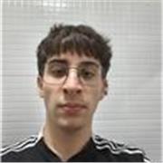 Estudiante de universidad con el título de Proficiency (C2) en inglés desde los 15 años y dispuesto a dar clases a jóvenes.