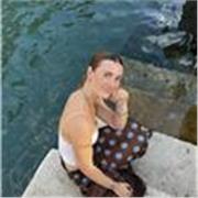 Estudiante con dotes de enseñanza, que le encantan los niños y enseñar, ayudarle con sus tareas de una manera dinámica