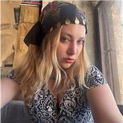 Hai bisogno di aiuto in lingue straniere? O vuoi iniziare a studiarle? Sono pronta ad aiutarti a farlo!