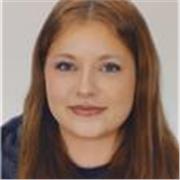 Lucía, 19 años, estudiante de grado medio de atención a personas en situación de dependencia, atenta, madura, paciente y servicial