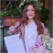 Insegnante di lingua inglese e francese, traduttrice EN/FR>IT